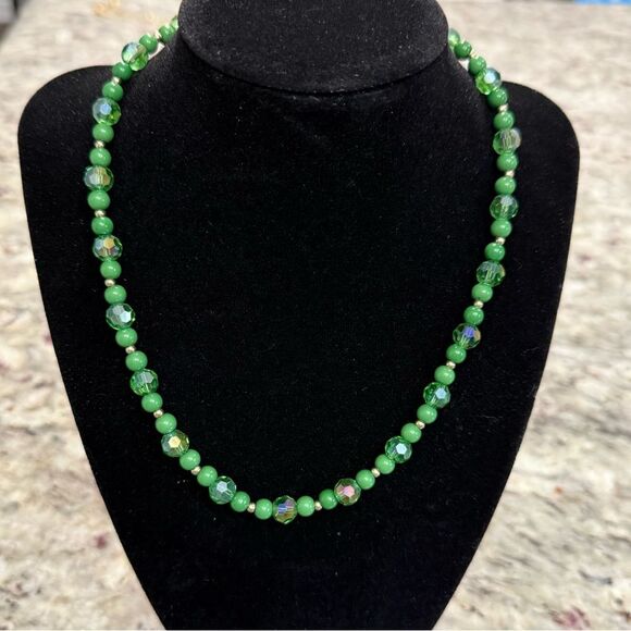 NEW Nordstrom Jade Green Beaded Necklace With Gold Extender - Picture 1 of 3